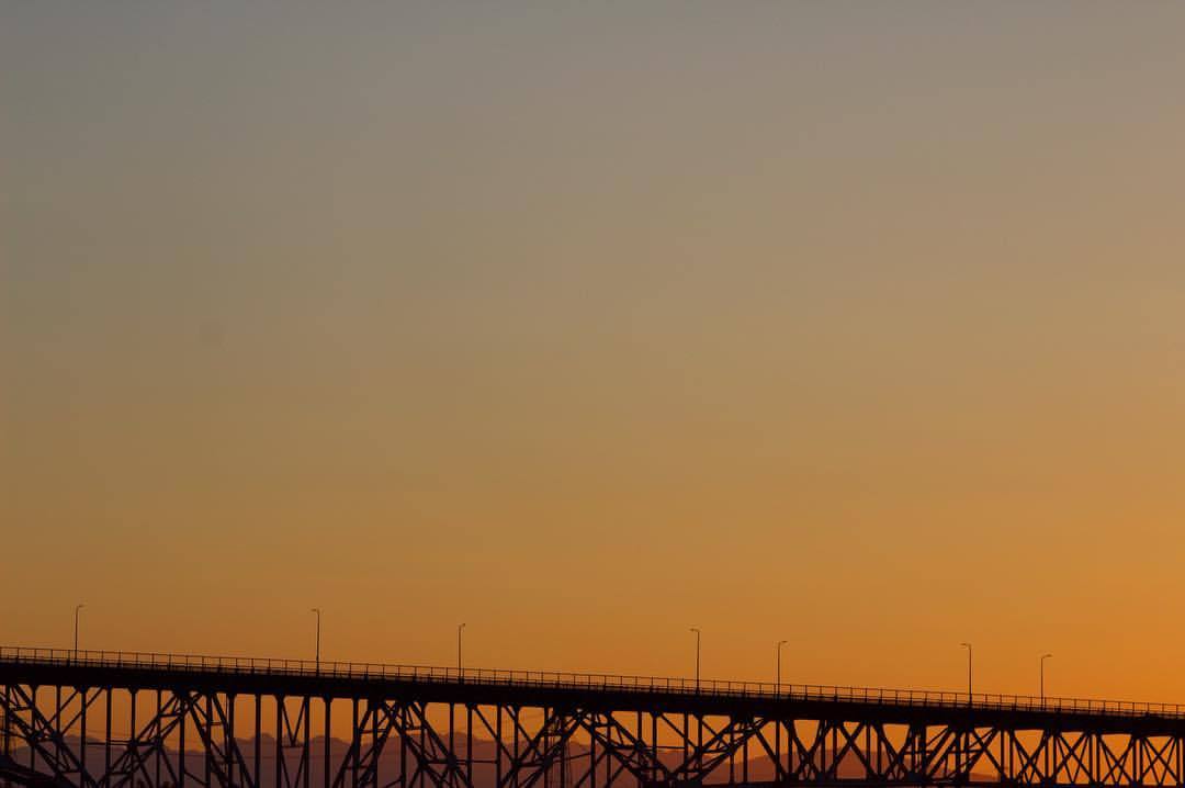 sunset behind Aurora Bridge
